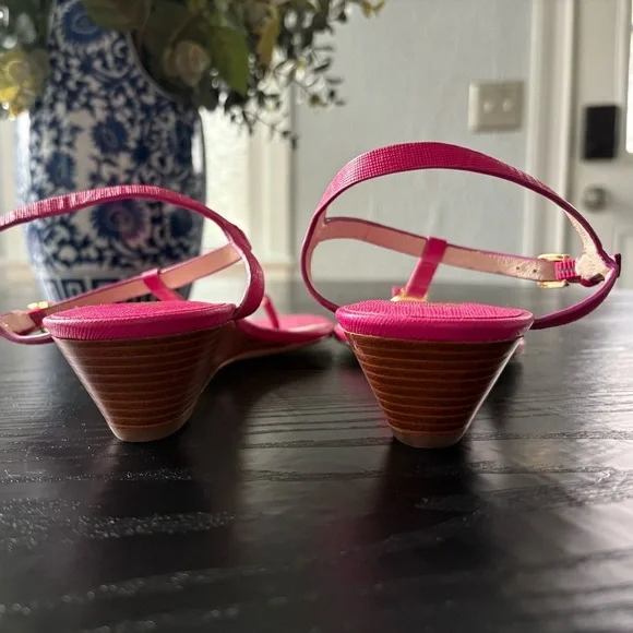 Michael Kors Pink Sandals Size 8 NEW - Picture 4 of 9